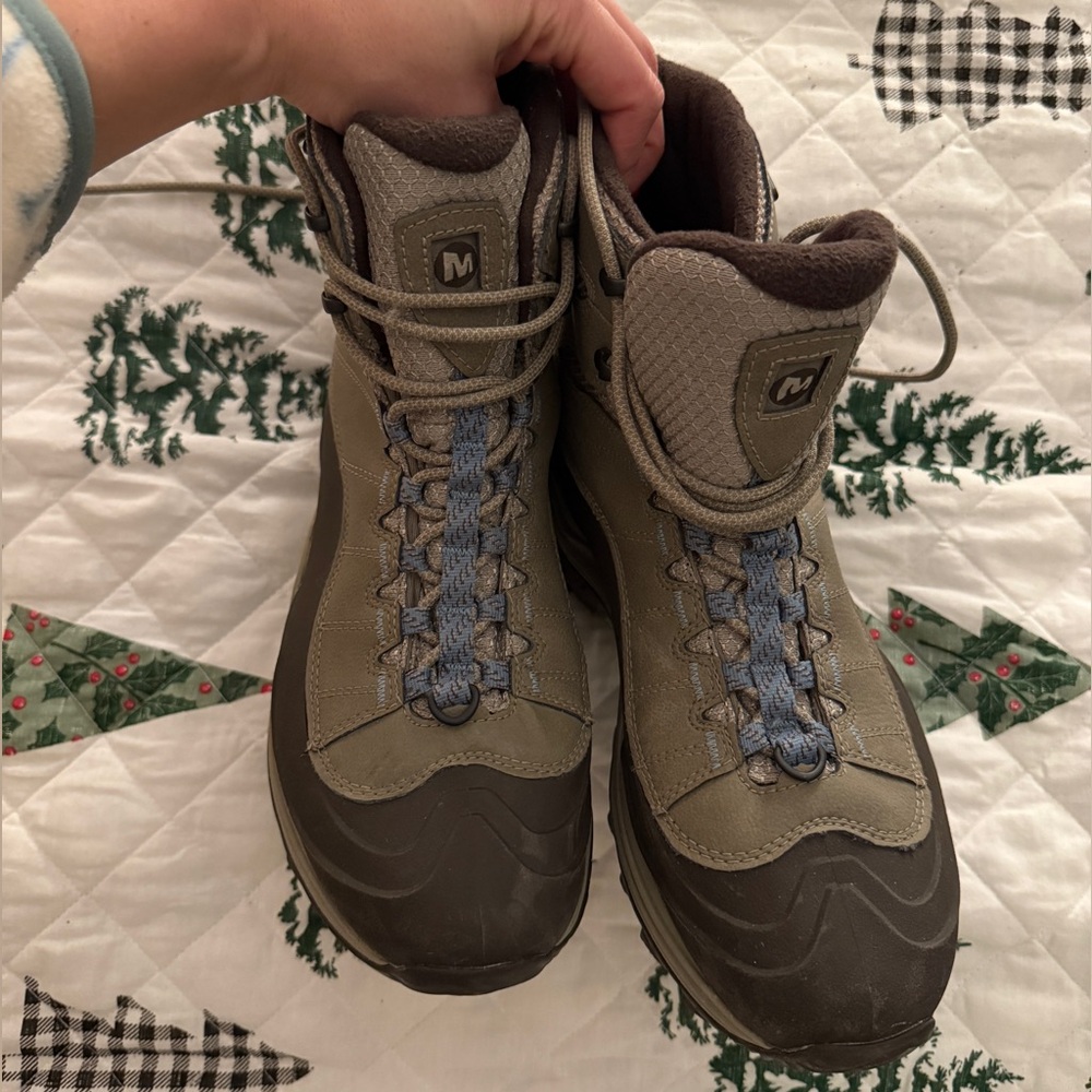 Merrell Women’s Winter Hiking Boots Size 9.5